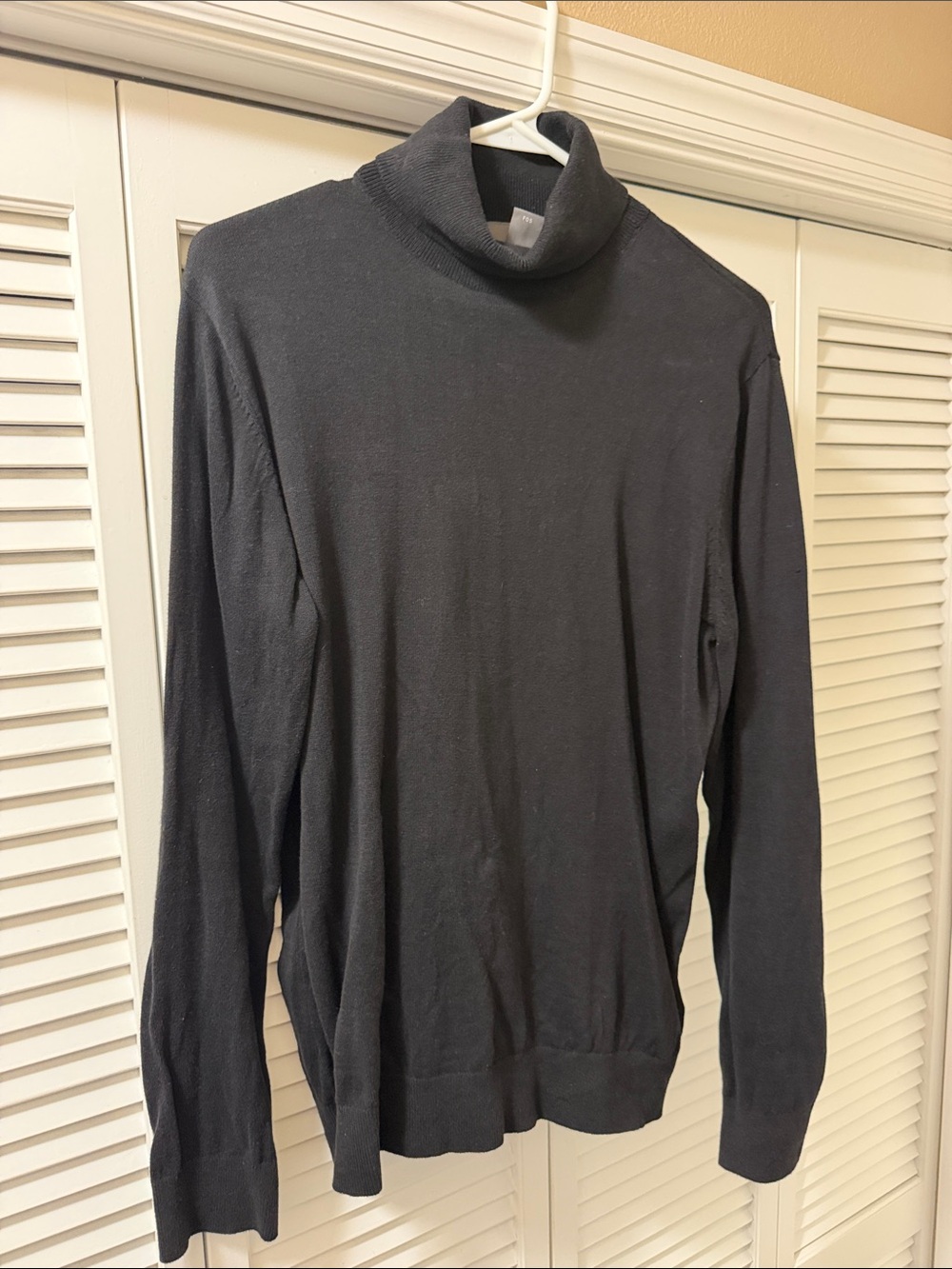 H&M Men's Black Turtleneck Sweater